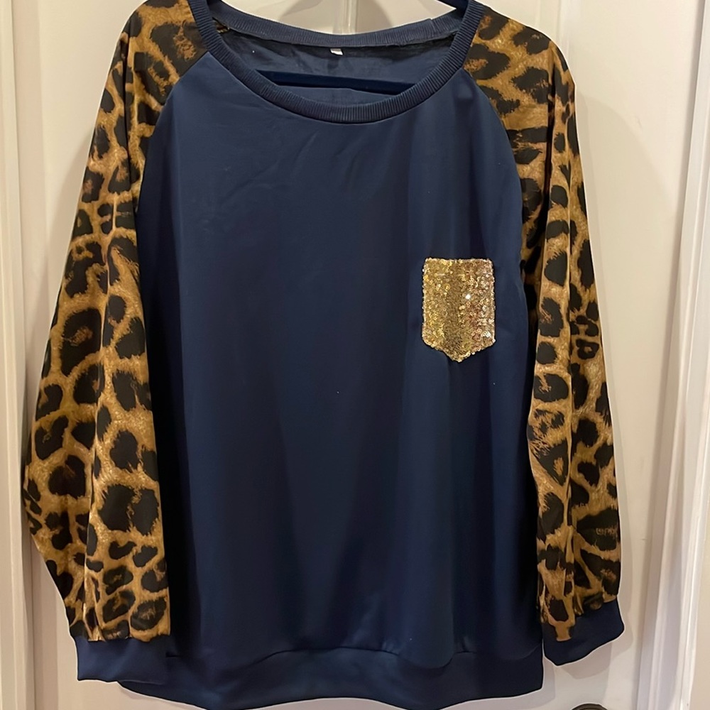 Plus Size 3XL Mixed Media Sweatshirt Animal Print Sleeves Gold Sequined Pocket